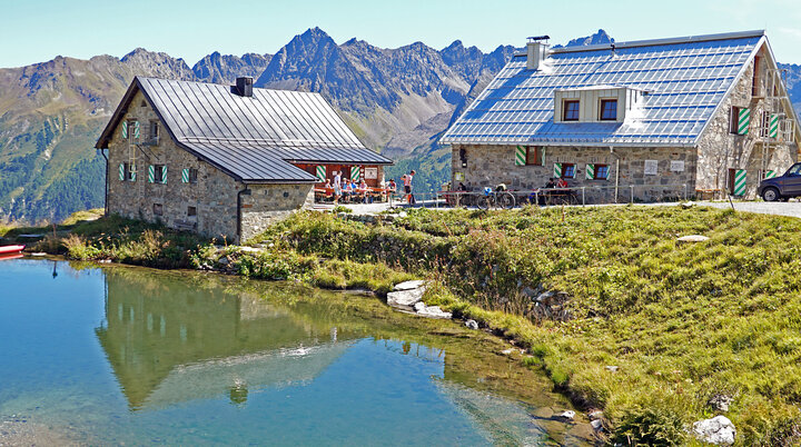 Friedrichshafener Hütte mit neuem Dach | © DAV-FN / F.-J. Mesmer